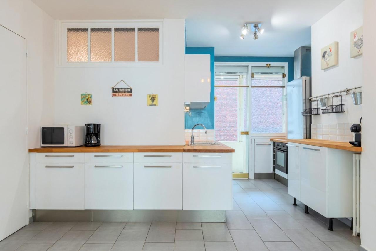 Beautiful With Balcony 4 Bedrooms! Appartement